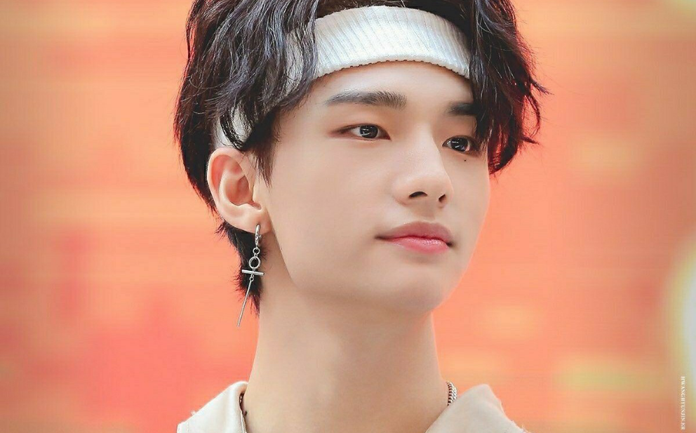 When he leaves for tour thumbnail