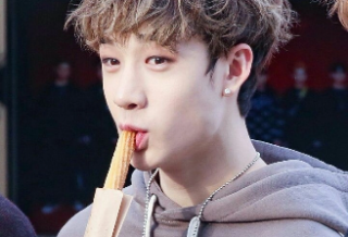 최고의 남자아이돌에게 투표하세요 thumbnail