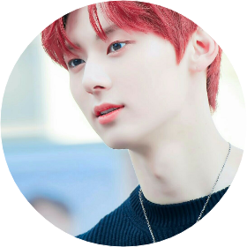 황민현 image