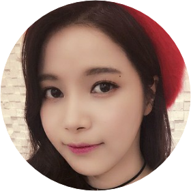 솔라(휘인이) image