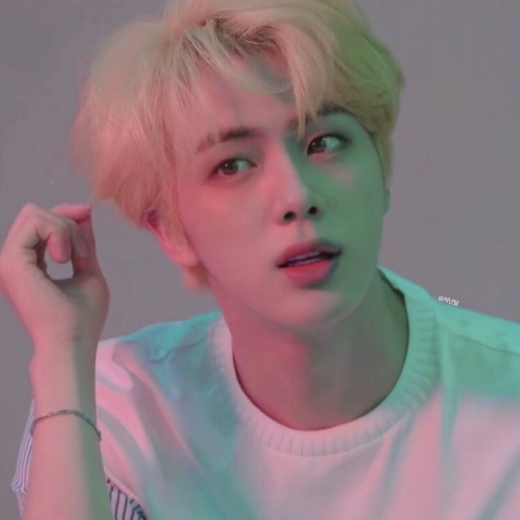 김석진 image