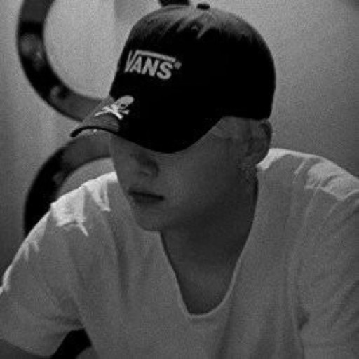 민윤기 image