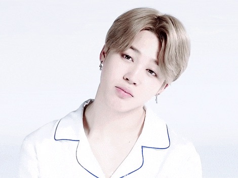 我在一傢俱樂部遇到了我的未婚夫。 thumbnail