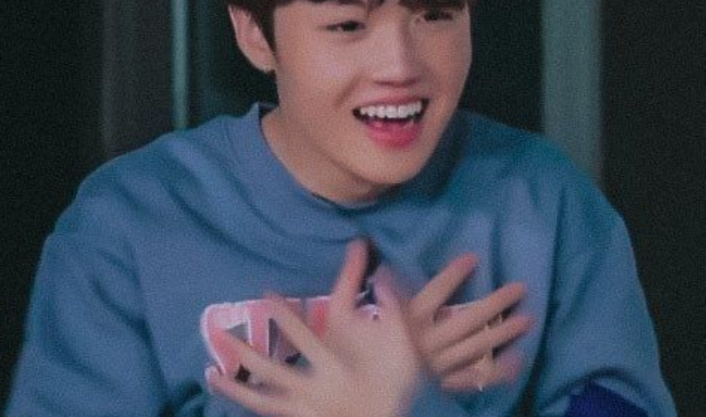 TESORO DoYoung es mi amor ^^ thumbnail