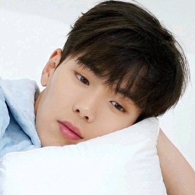혀누 image