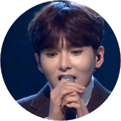 려욱 image