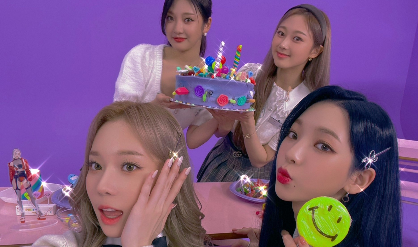 æ 在屋里。KWANGYA💓❄🦋🌙 thumbnail