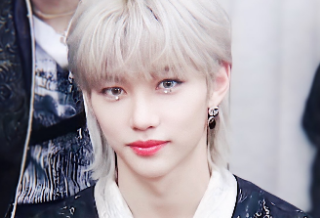 FELIX - THẦN CỦA SỰ HIỆN DIỆN TRÊN SÂN KHẤU thumbnail