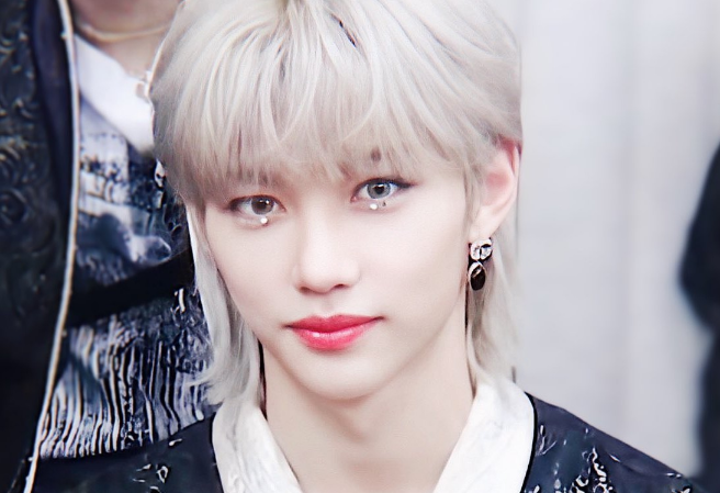 FELIX - THẦN CỦA SỰ HIỆN DIỆN TRÊN SÂN KH thumbnail