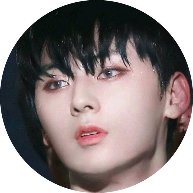 황민현 image