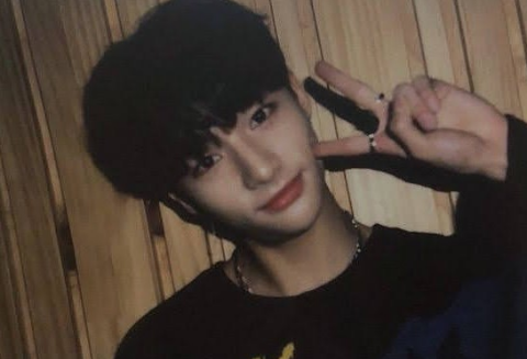 VOTA POR HYUNJIN thumbnail