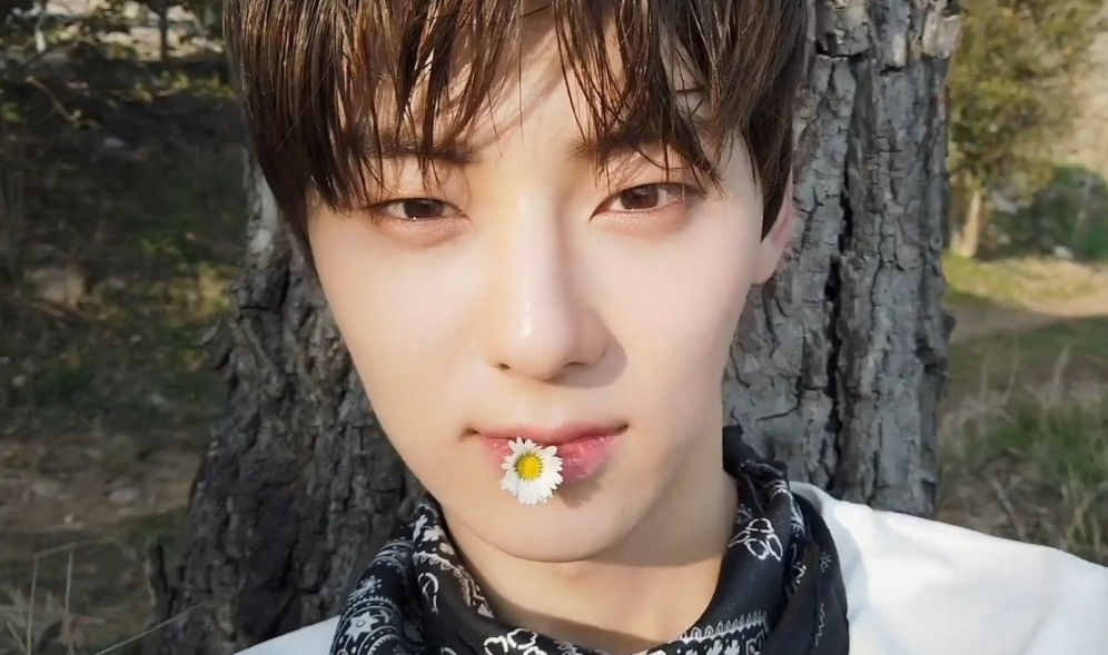 Vote for Minhyun 21 thumbnail