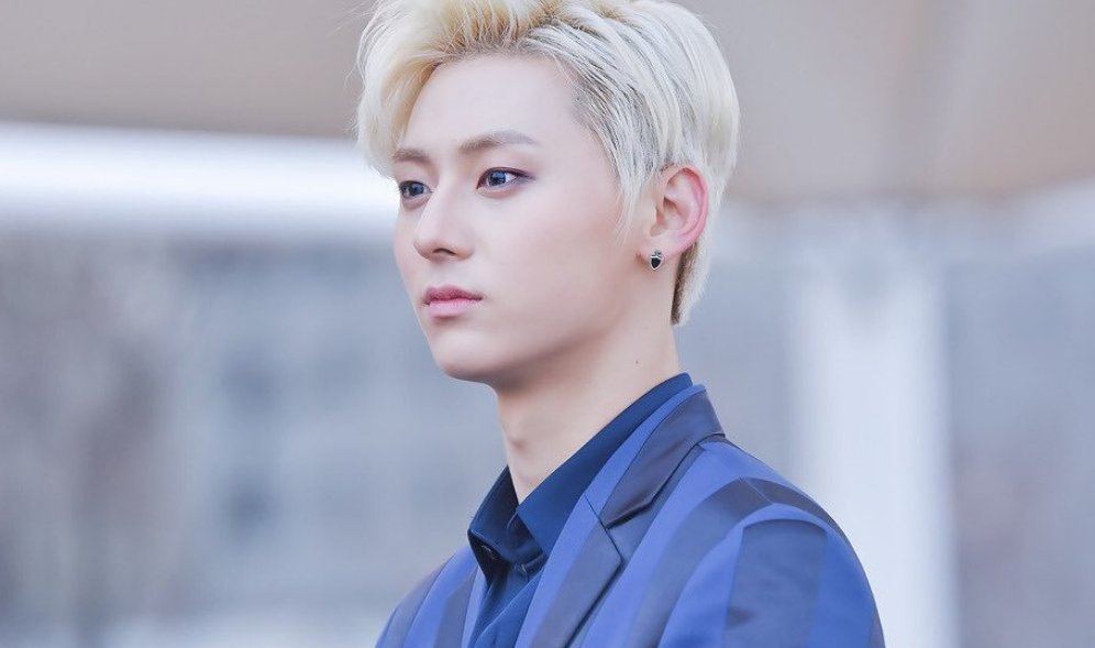 Vote for Minhyun 19 thumbnail