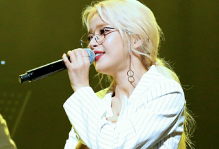 "사내연애인데 불만있나요?" thumbnail