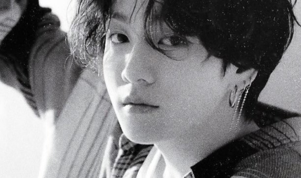 一场政治联姻，除了爱情，什么都有。 thumbnail