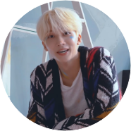 윤정한(미술선생님) image