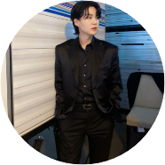 민 연 image