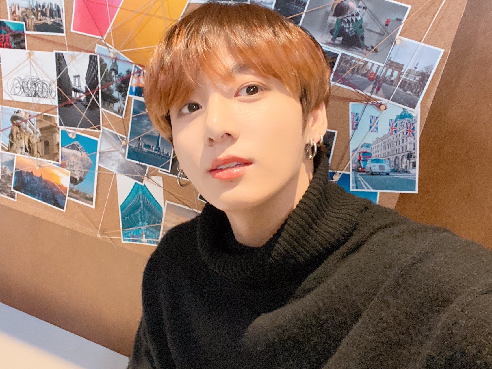 전혀 평범하지 않은 고딩 thumbnail