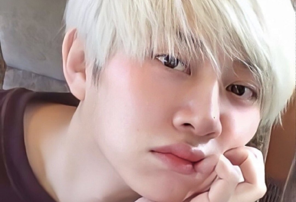 Mi Heechul está sonriendo. thumbnail