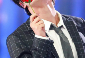 나의 영원한 슈퍼스타 진! thumbnail