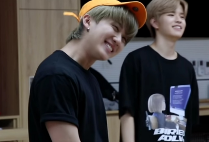 창빈에게 투표하세요 thumbnail