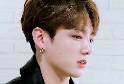 전정국은 여주 바라기 시즌4 完 thumbnail