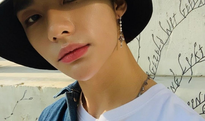 새로운 수줍은 소녀 thumbnail