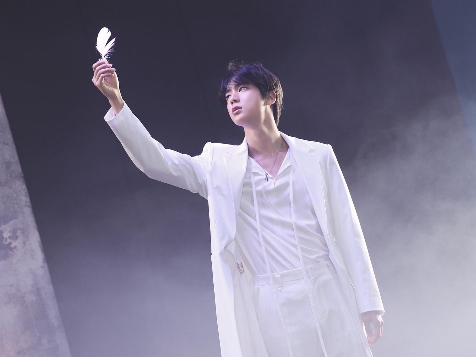 진에게 투표해주세요 🐹💕 thumbnail