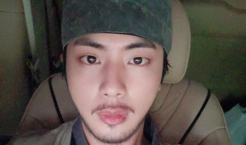 전 세계적으로 잘생긴 남자 thumbnail