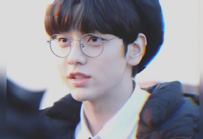 Saliendo con un conejito thumbnail