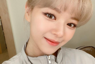 VOTES POUR JEONGYEON thumbnail