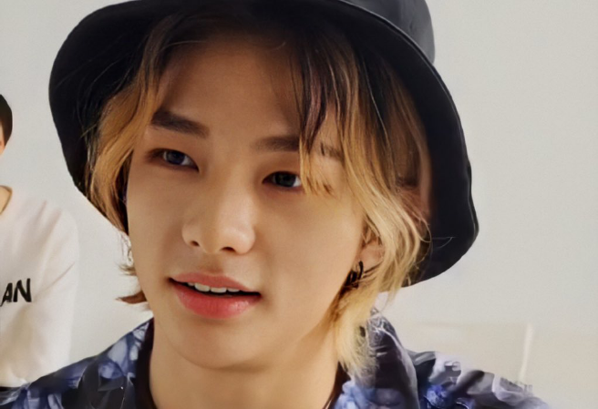 MY BULLY LOVES ME thumbnail