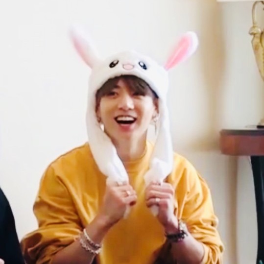 달토끼 전정국 image