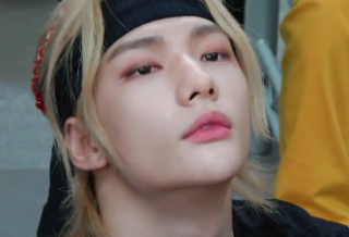 루 에프 thumbnail