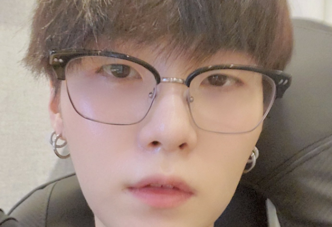 投票给SUGA thumbnail