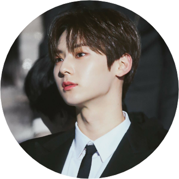 황민현 image