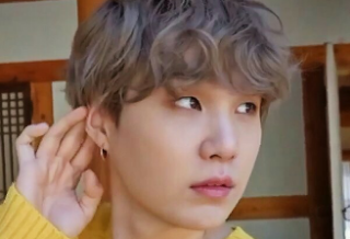 投票给玧其 thumbnail