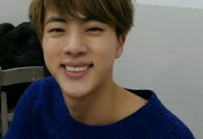 📍팬픽+ 진에게 투표하세요📍 thumbnail