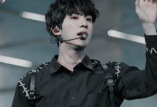 김석진에게 투표합시다! thumbnail