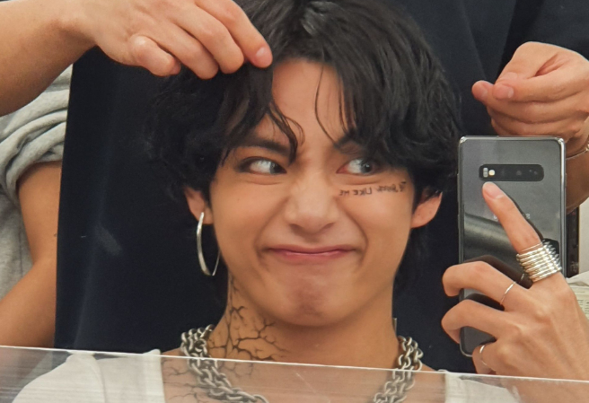 朋友，請投泰亨一票☄ thumbnail