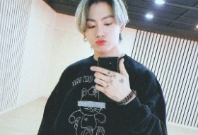 전정국에게 투표하세요 thumbnail