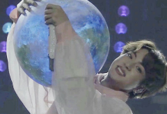 달과 곰 thumbnail