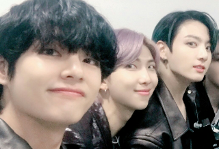 VKOOKNAM에게 투표하세요 thumbnail