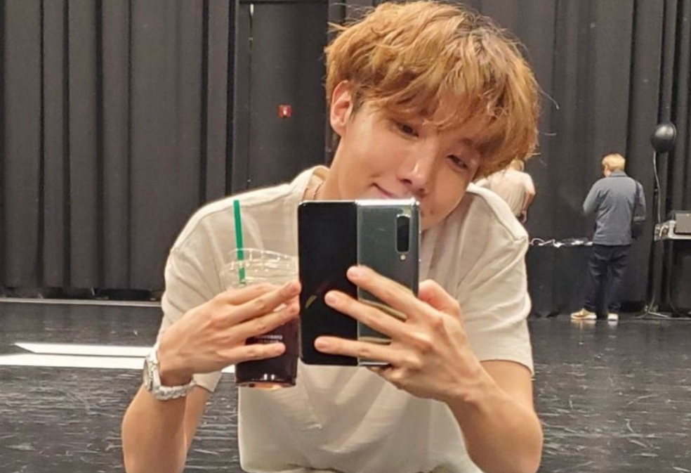 VOTE FOR J- HOPE  thumbnail