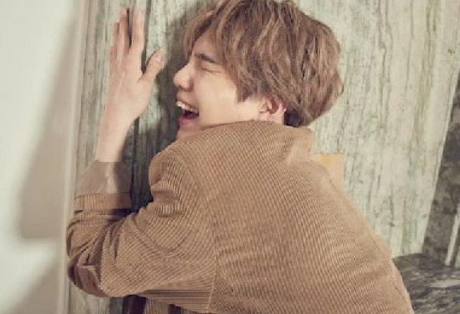 방탄소년단에게 투표하세요 thumbnail