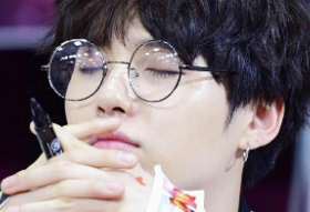 Fermatevi qui. Sono l'istruttore Lee Yeo-ju. thumbnail