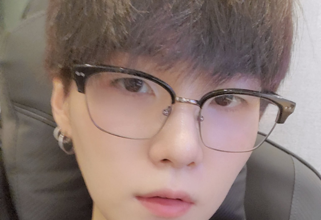 VOTE FOR YOONGI! thumbnail