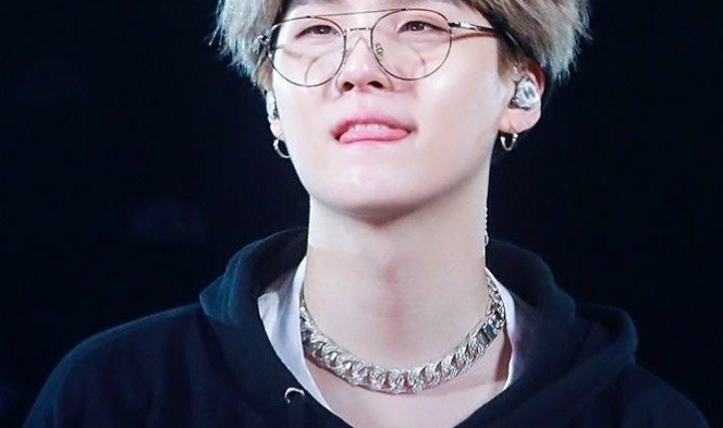 VOTA POR YOONGI thumbnail