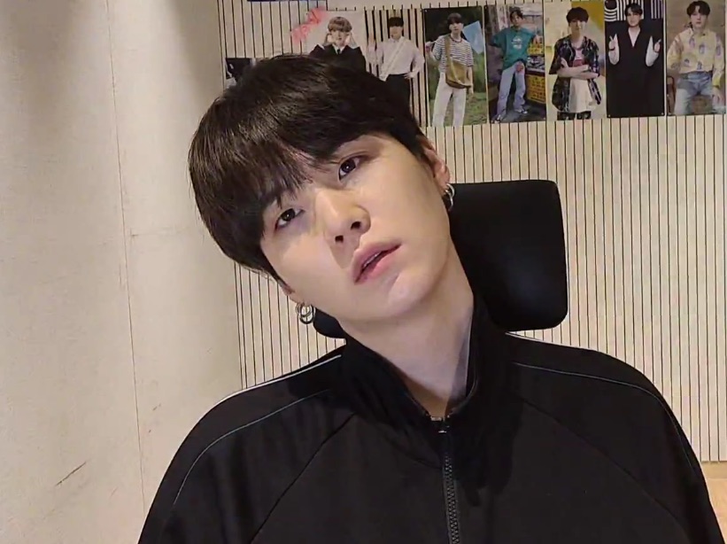 어린시절 윤기 image