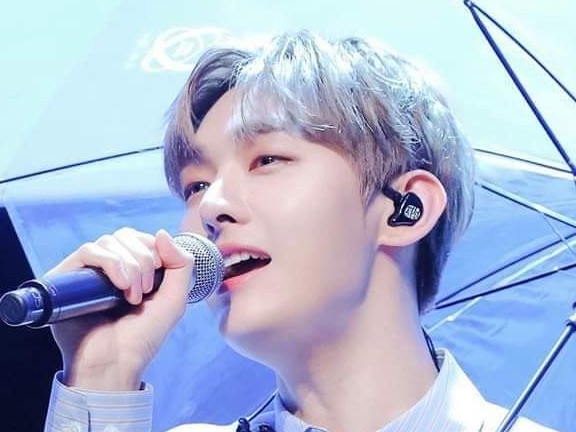 체육 선생님 image